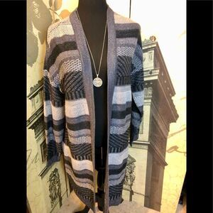 Great long cardigan by New Directions in size XL